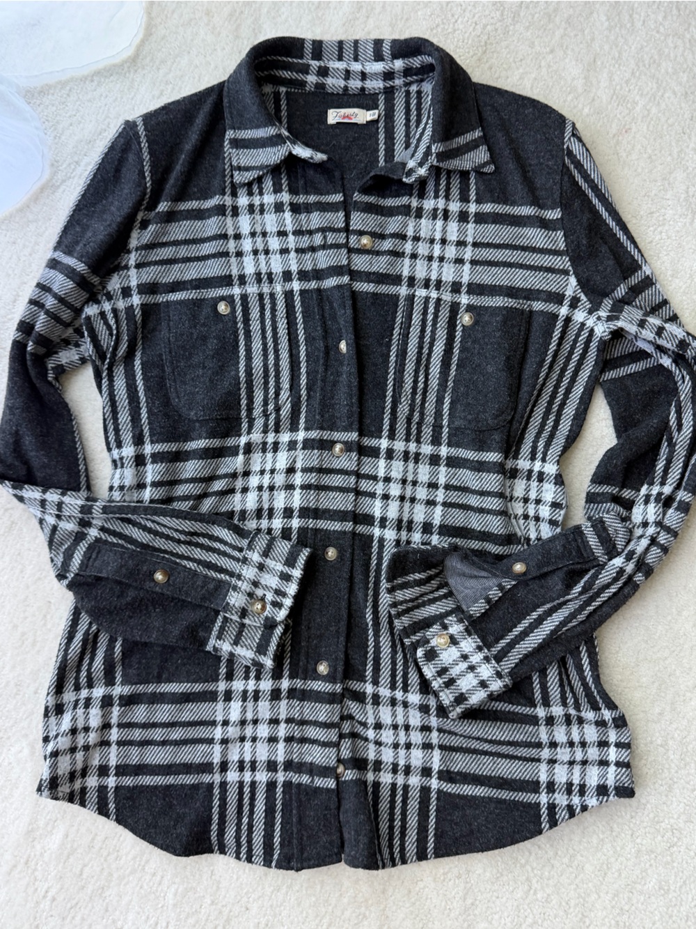 Faherty Plaid Button-Front Knit Flannel Black & White Sweater Shirt